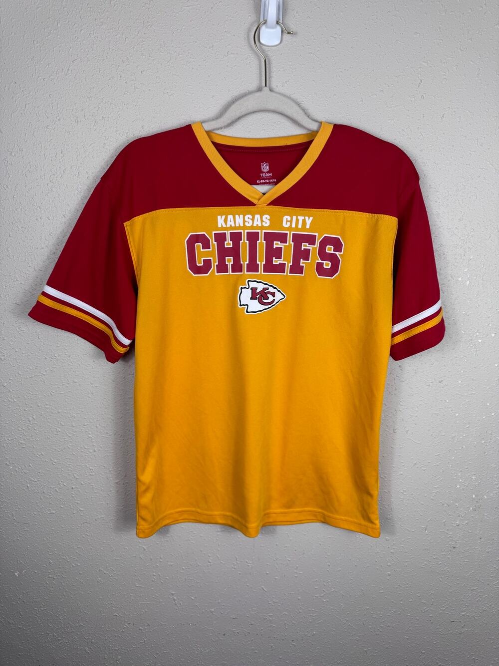 Kansas City Chiefs V-Neck Short-Sleeve Fan Jersey Size XL